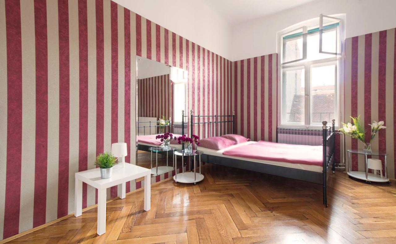 Guesthouse Centar 2 Zagreb Buitenkant foto