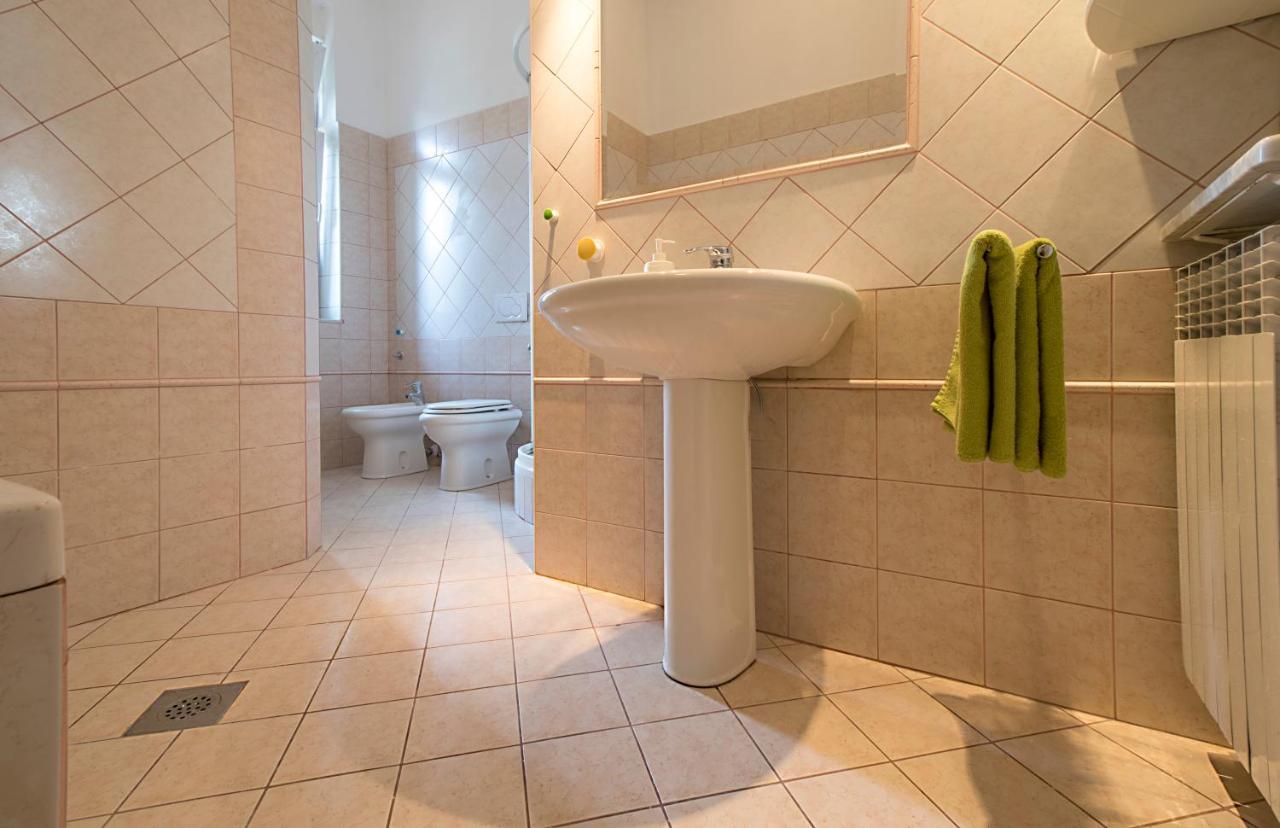 Guesthouse Centar 2 Zagreb Buitenkant foto